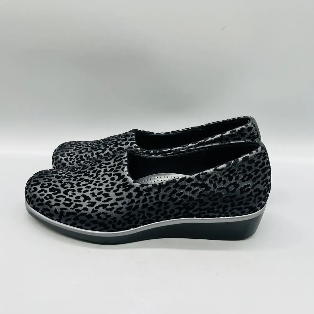 SAS Shoes Women 8 Gray Leather Animal Print Tripad Comfort Slip On Wedge Walking
